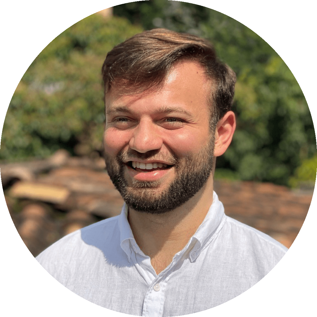 headshot of sondra shannon